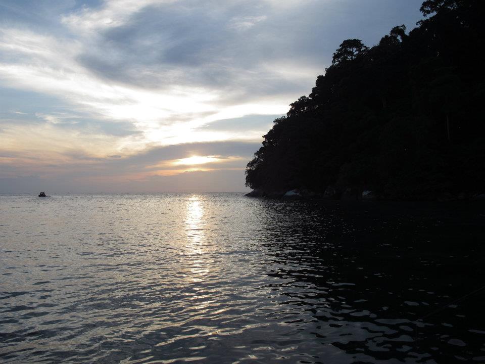 538367_447646025251202_1841531870_n — Berhala Island